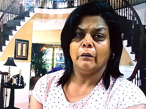 indianCherryPie online show from October 2025 05:40:02 AM