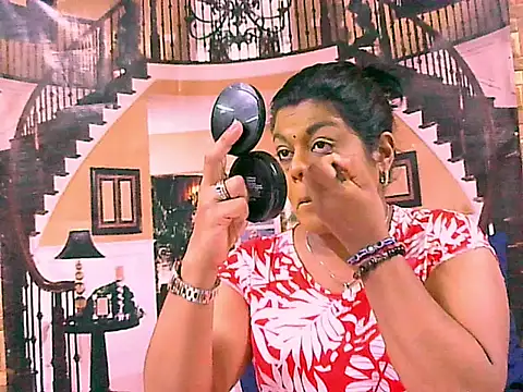 indianCherryPie online show from September 2025 05:30:01 AM