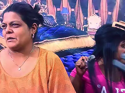 indianCherryPie online show from November 2025 05:50:01 AM