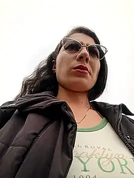 VALERY-03  online show from April 2026 07:58:02 PM