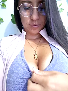 VALERY-03  online show from February 2026 12:02:01 PM