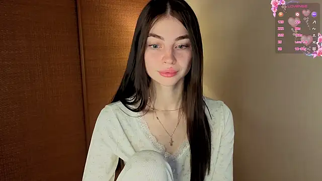 MaryJacksoon online show from November 2025 08:08:02 AM