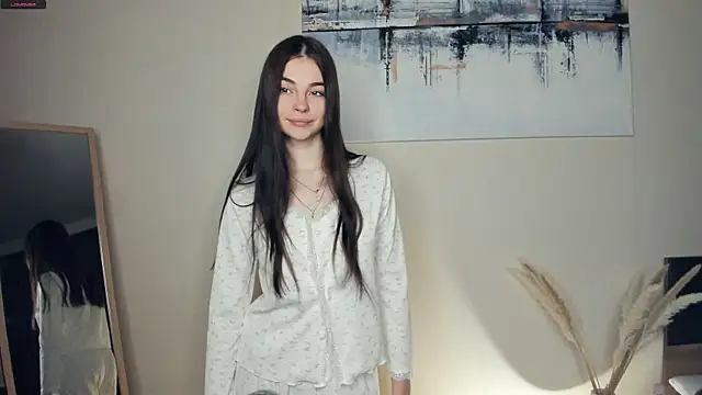 MaryJacksoon online show from November 2025 07:30:01 AM