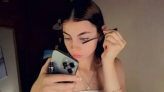 MaryJacksoon online show from September 2025 07:59:01 AM