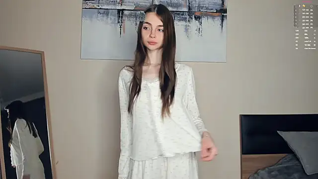 MaryJacksoon online show from April 2026 07:43:01 AM