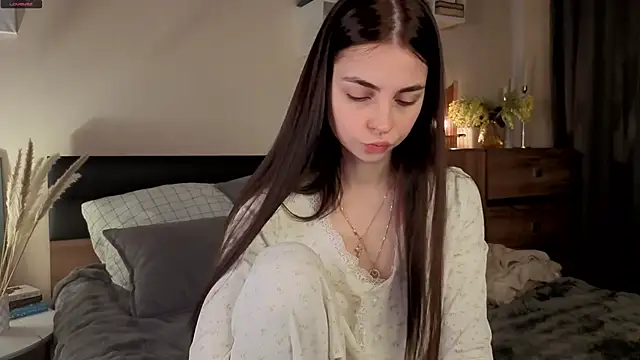 MaryJacksoon online show from November 2025 07:45:02 AM