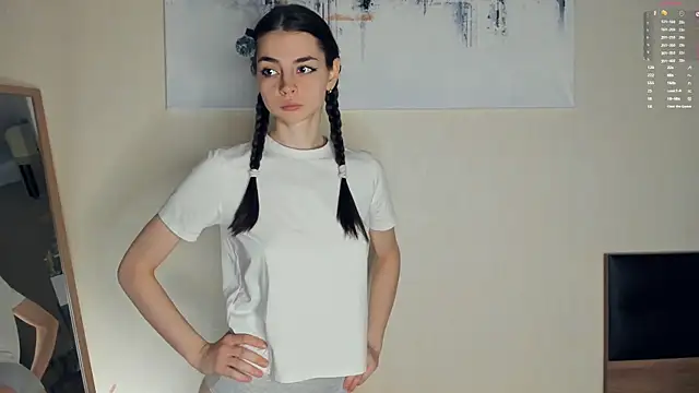 MaryJacksoon online show from April 2026 07:33:02 AM