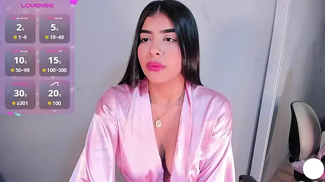  Mia Wallace online show from February 2025 07:51:01 PM