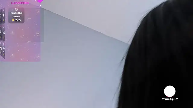  Mia Wallace online show from February 2025 05:39:02 PM