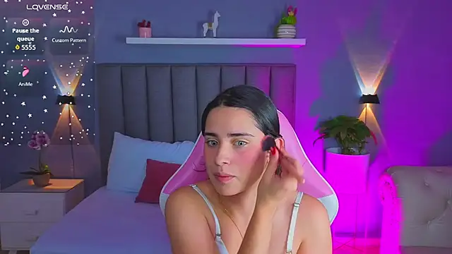 Snapshot of angelica_dymond chatting on November 2025 12:05:01 PM angelica dymond online show from November 2025 12:05:01 PM