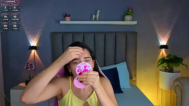 Snapshot of angelica_dymond chatting on October 2025 12:26:01 PM angelica dymond online show from October 2025 12:26:01 PM