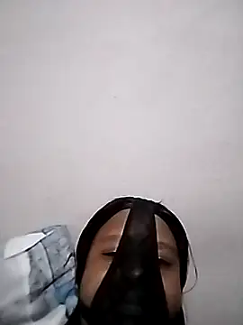 Snapshot of ProFemme chatting on February 2025 04:00:02 PM ProFemme online show from February 2025 04:00:02 PM