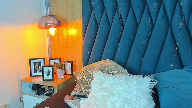 vallenope 11 online show from February 2025 01:51:01 PM