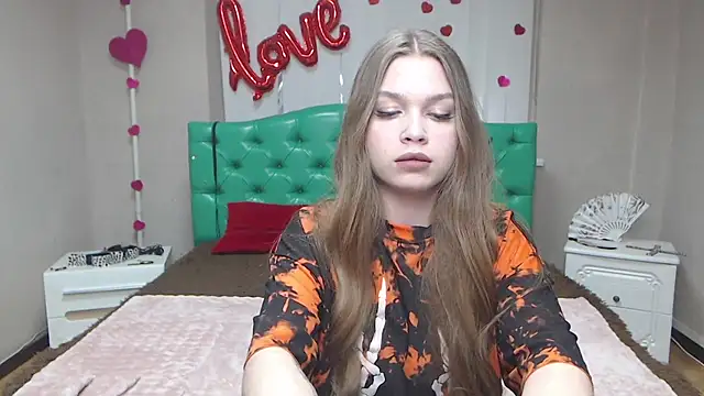 Snapshot of LaraPika chatting on February 2026 06:35:01 AM LaraPika online show from February 2026 06:35:01 AM