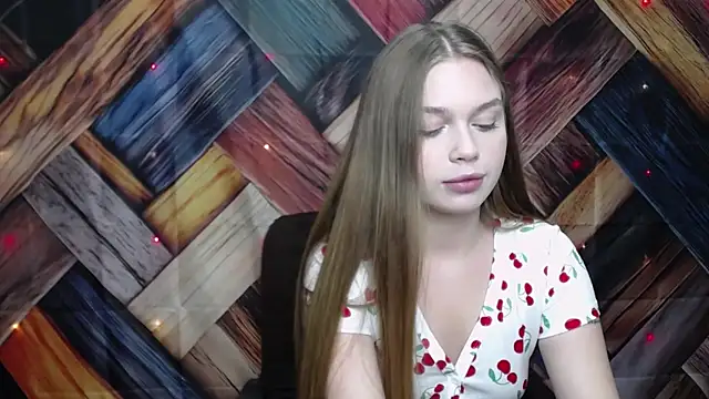 LaraPika online show from October 2025 05:05:01 PM