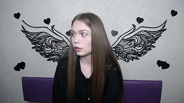 LaraPika online show from March 2026 06:09:02 PM