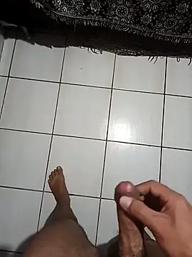 Snapshot of 1995eduardo chatting on February 2025 12:03:02 AM 1995eduardo online show from February 2025 12:03:02 AM