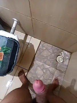 Snapshot of 1995eduardo chatting on March 2025 09:26:01 PM 1995eduardo online show from March 2025 09:26:01 PM