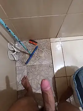 Snapshot of 1995eduardo chatting on February 2025 09:23:01 PM 1995eduardo online show from February 2025 09:23:01 PM