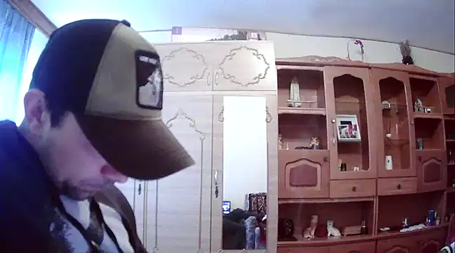 Snapshot of the_hot chatting on February 2025 09:45:02 AM the hot online show from February 2025 09:45:02 AM