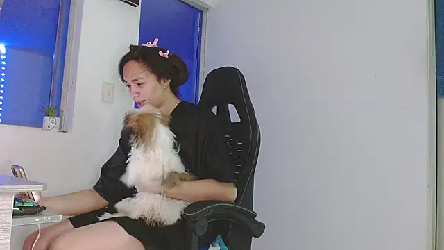 giuliana andrade online show from April 2026 12:02:02 AM