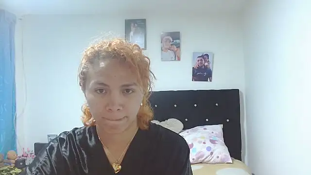 giuliana andrade online show from October 2025 12:42:02 AM