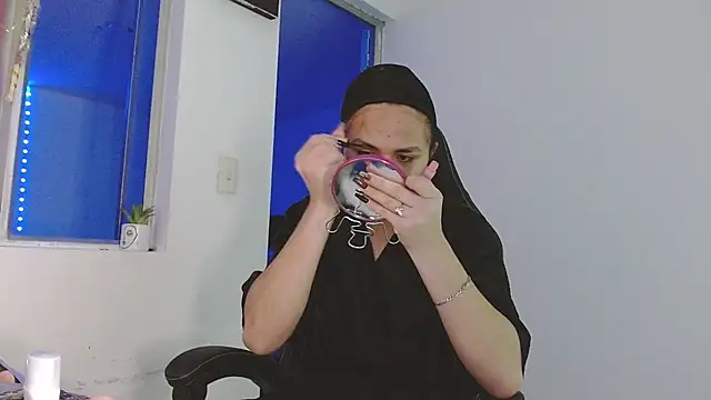 giuliana andrade online show from March 2026 12:05:02 AM