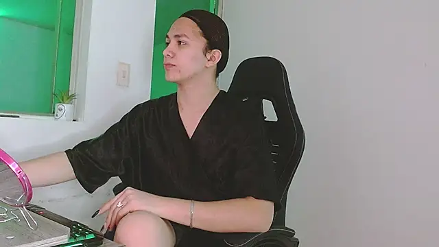 giuliana andrade online show from March 2026 11:29:02 PM