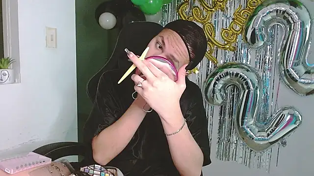 giuliana andrade online show from February 2026 11:27:02 PM