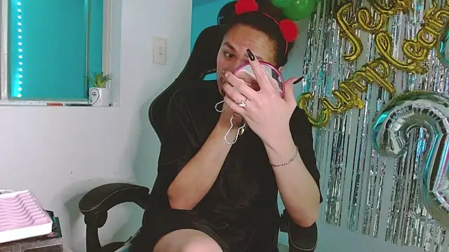 giuliana andrade online show from February 2026 12:21:02 AM