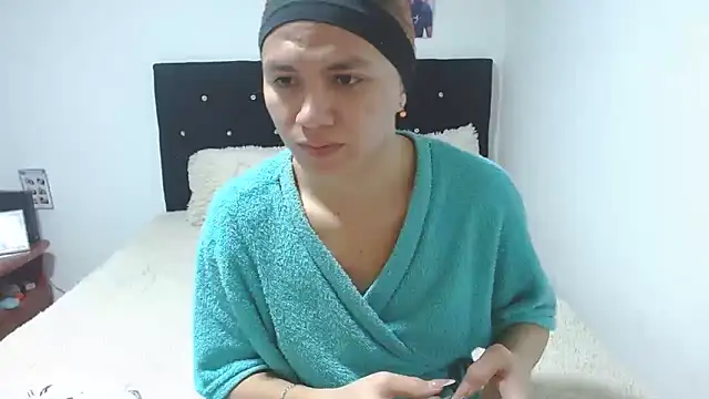 giuliana andrade online show from October 2025 12:21:02 AM