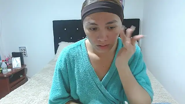 giuliana andrade online show from October 2025 11:37:01 PM