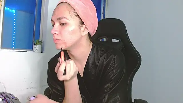 giuliana andrade online show from March 2026 12:26:01 AM