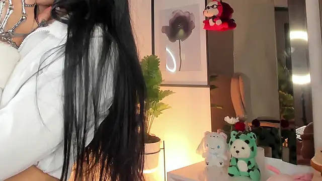 Snapshot of Kitty_Eliffe chatting on September 2025 10:58:02 PM Kitty Eliffe online show from September 2025 10:58:02 PM