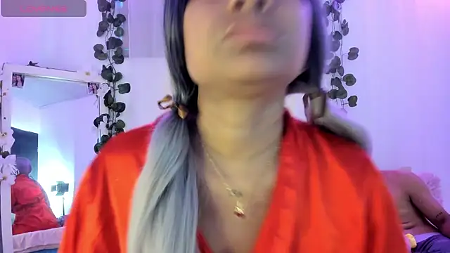 catalina and roger online show from November 2025 08:12:01 PM