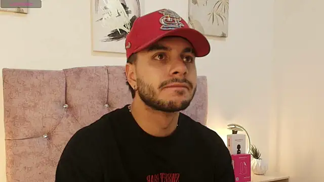 Amadeo Wild online show from April 2026 03:55:01 AM