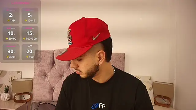 Amadeo Wild online show from November 2025 02:10:01 PM