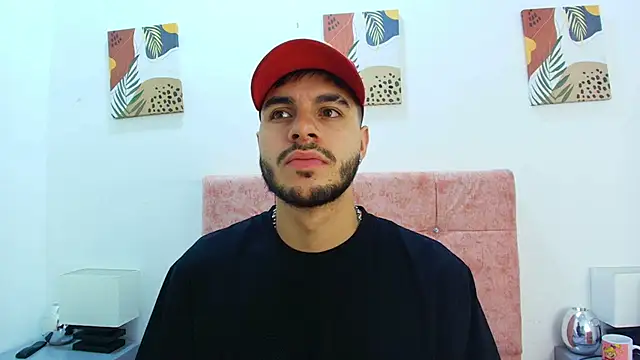 Amadeo Wild online show from November 2025 01:48:01 PM