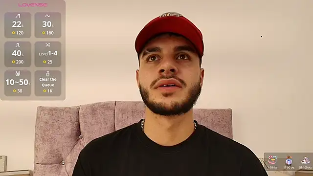 Amadeo Wild online show from November 2025 07:51:02 PM