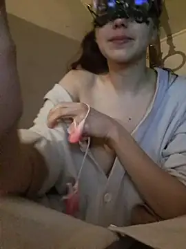 PearMaki online show from February 2026 03:07:02 AM