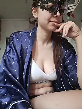 PearMaki online show from November 2025 03:04:02 PM