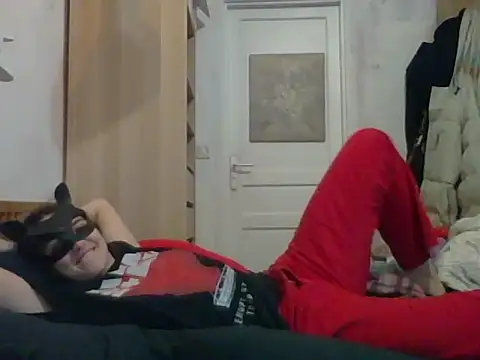 PearMaki online show from December 2024 07:17:01 PM