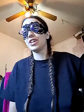 PearMaki online show from September 2025 04:34:02 PM