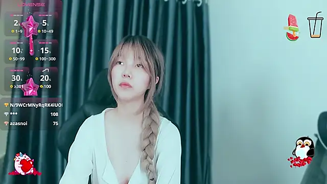 -Poison-Ivy- online show from January 2025 12:40:01 PM