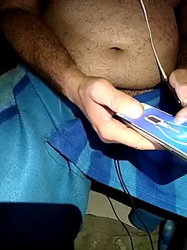 Leocesar37 online show from April 2026 05:10:02 AM
