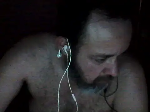 Leocesar37 online show from October 2025 03:58:01 PM