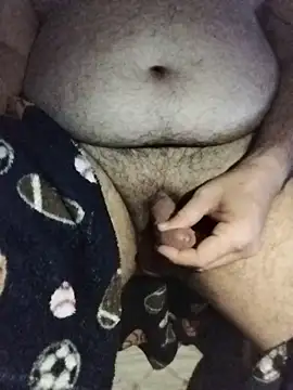 Leocesar37 online show from October 2025 03:54:02 AM