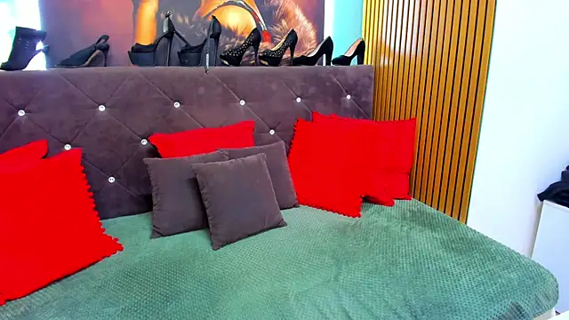 LauraSin online show from April 2026 03:29:02 AM