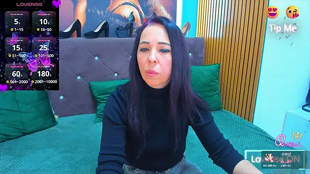 LauraSin online show from February 2026 06:58:01 PM