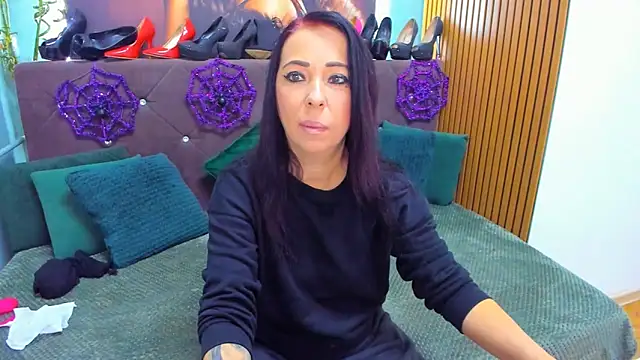 LauraSin online show from October 2025 04:46:02 AM